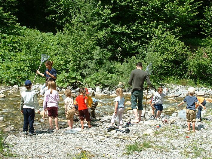 Discovery of the aquatic environment: the stream and the pond (youngsters)